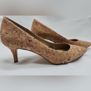 G.I.L.I. Pointed Toe Mid Heel Pumps Loriana Cork